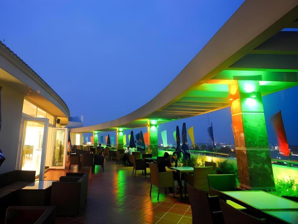 Mekong My Tho Hotel Buitenkant foto